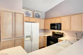 Photo #6: 2085550 Listing 