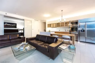 Photo #2: 2085680 Listing