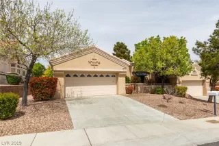 Photo #2: 2085701 Listing 