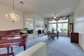 Photo #4: 2085701 Listing 