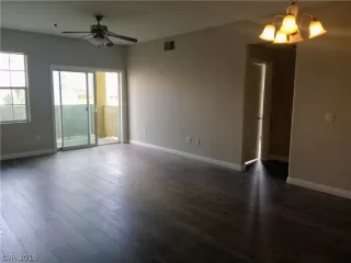 Photo #3: 2085705 Listing