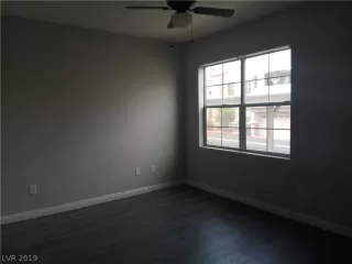 Photo #5: 2085705 Listing