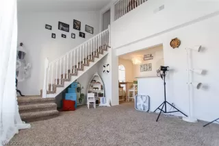 Photo #6: 2085760 Listing 