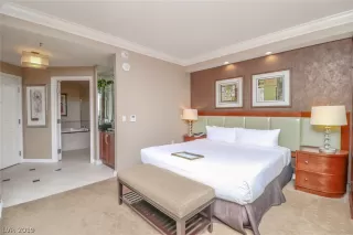 Photo #5: 2085769 Listing 