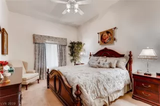 Photo #6: 2085808 Listing