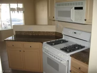 Photo #3: 2085839 Listing 