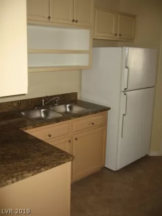 Photo #4: 2085839 Listing 