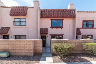 Photo #3: 2085883 Listing