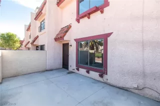 Photo #4: 2085883 Listing