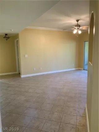 Photo #4: 2085902 Listing