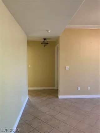 Photo #6: 2085902 Listing