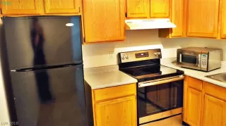 Photo #3: 2085963 Listing 