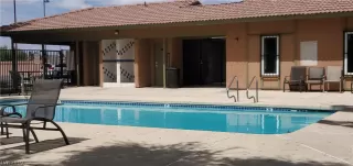 Photo #4: 2085988 Listing