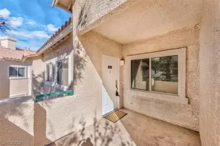 Photo #2: 2085991 Listing