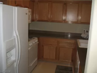 Photo #3: 2086006 Listing