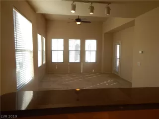 Photo #6: 2086006 Listing