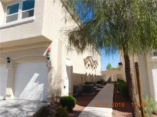 Photo #2: 2086008 Listing