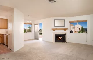 Photo #3: 2086063 Listing 