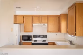 Photo #5: 2086063 Listing 