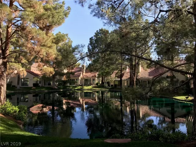 MLS: 2086071 Condo For Sale