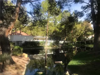 Photo #2: 2086071 Listing 