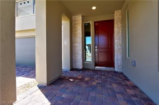 Photo #1: 2086112 Listing 