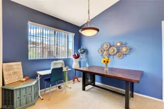 Photo #6: 2086128 Listing