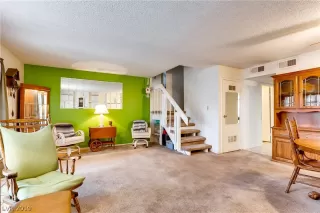 Photo #2: 2086220 Listing 