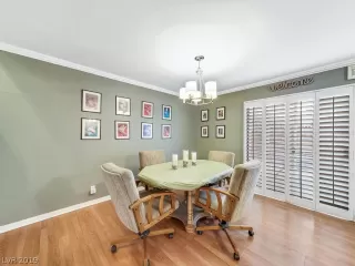 Photo #6: 2086304 Listing