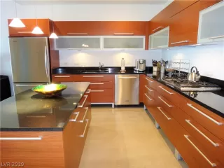 Photo #3: 2086387 Listing