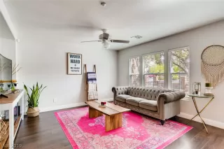 Photo #4: 2086435 Listing