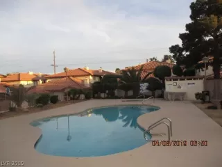 Photo #2: 2086440 Listing 