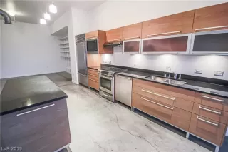 Photo #6: 2086480 Listing