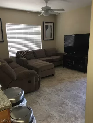 Photo #3: 2086482 Listing 