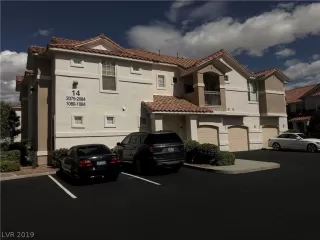 Photo #2: 2086486 Listing