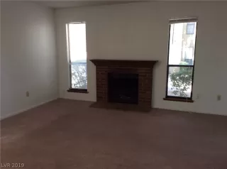 Photo #6: 2086616 Listing