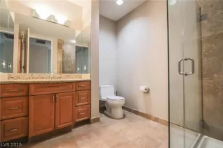 Photo #5: 2086643 Listing 