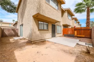 Photo #5: 2086648 Listing