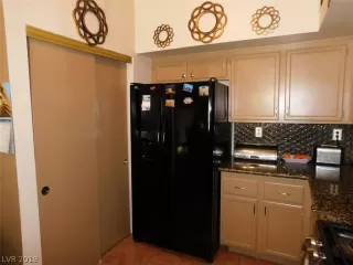 Photo #6: 2086688 Listing 