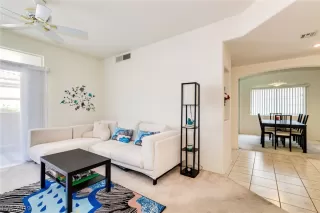 Photo #4: 2086733 Listing 