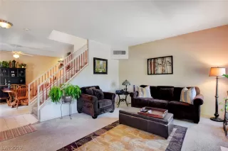 Photo #2: 2086758 Listing 