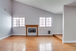 Photo #6: 2086760 Listing 