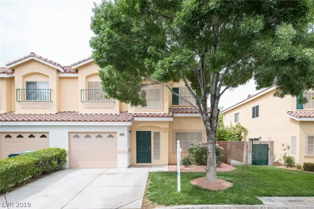 MLS: 2086762 Condo For Sale