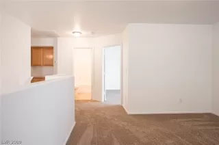 Photo #5: 2086762 Listing