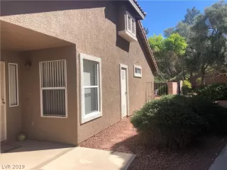 Photo #2: 2086769 Listing