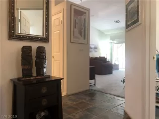 Photo #3: 2086769 Listing