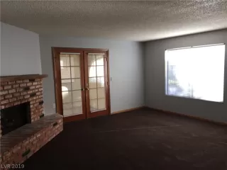 Photo #2: 2086793 Listing