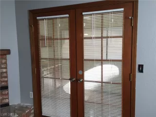 Photo #4: 2086793 Listing