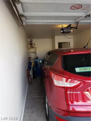 Photo #2: 2086799 Listing 