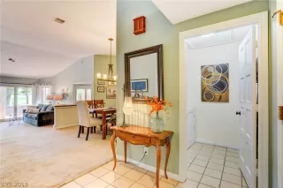 Photo #3: 2087028 Listing 